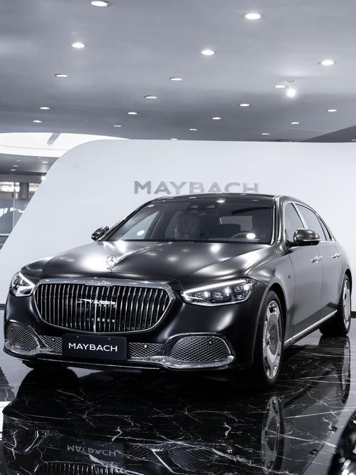 重庆251岚图汽车的售后服务让用户无忧出行，迈巴赫未来的豪华车趋势